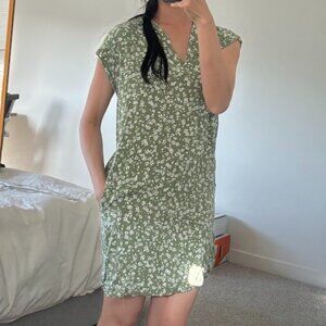 Old Navy - Green Floral Dress with Pockets